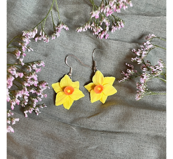 Hand-Sculpted Daffodil Dangle Earrings – March Birth Flower Jewelry